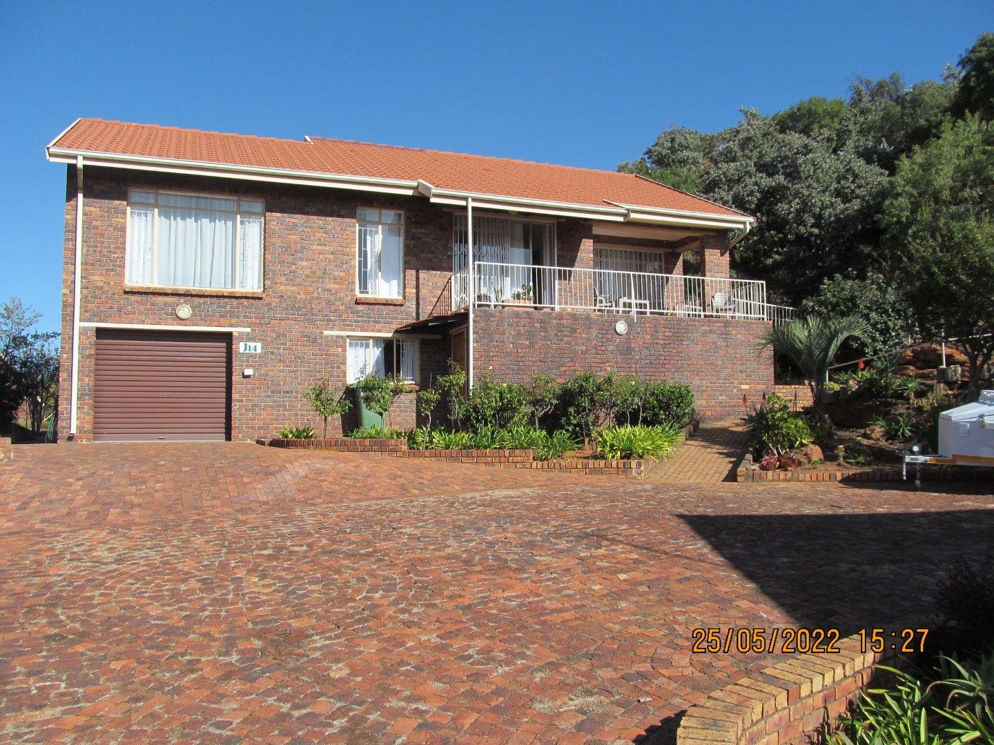 2 Bedroom House for sale in Heidelberg AH Unit J14, Farm Boschoek