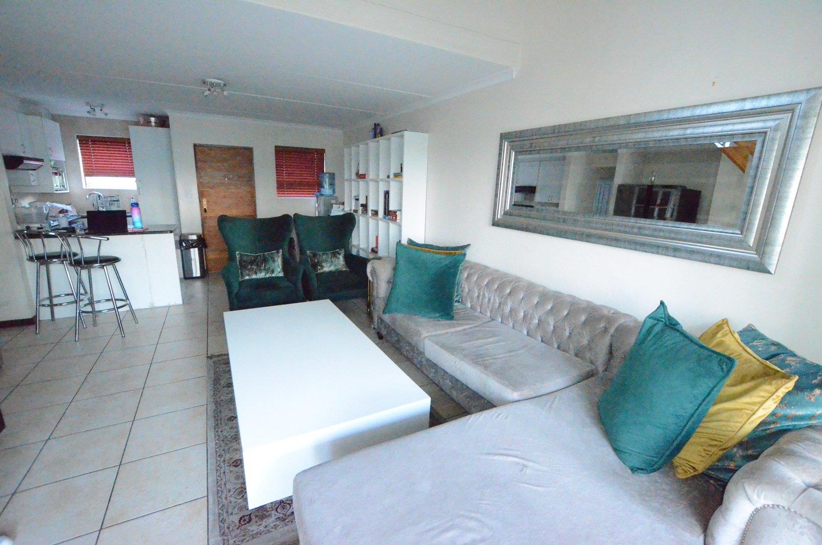 3 Bedroom Apartment / flat for sale in Sunninghill P24113648087