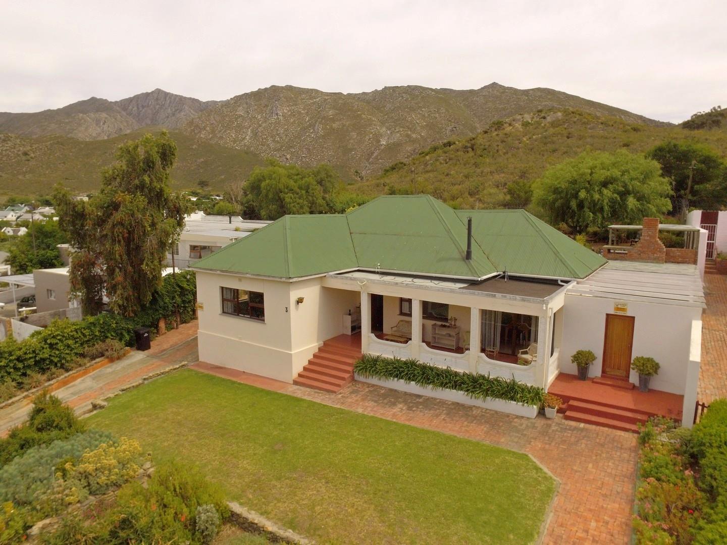 3 Bedroom House for sale in Montagu 3 Joubert Street P24114651054