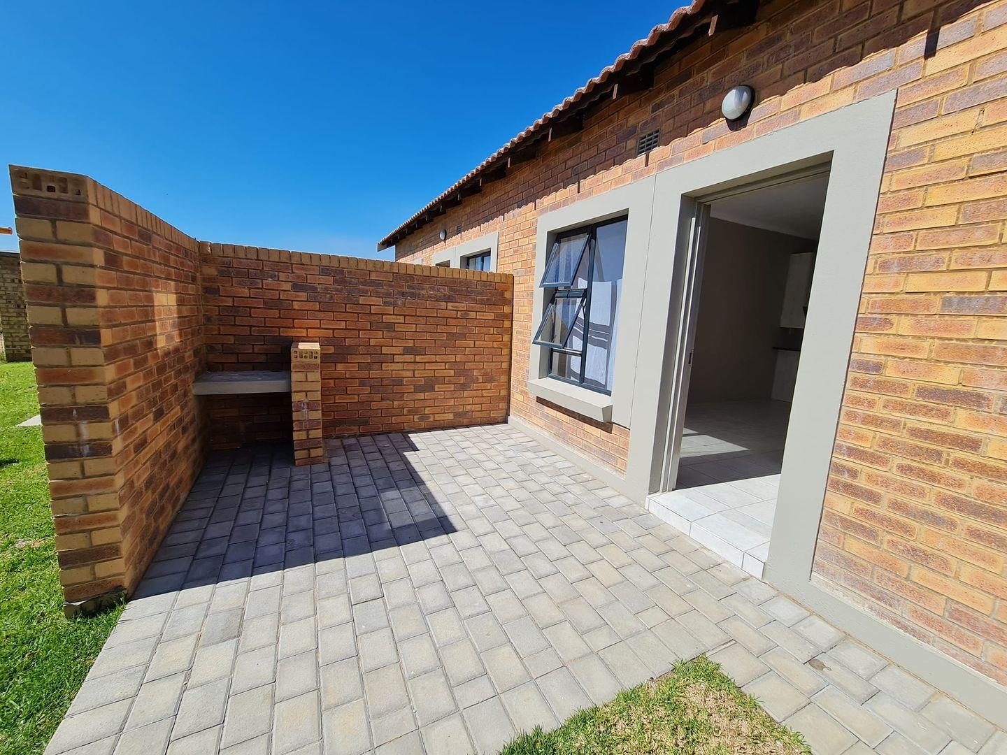 2 Bedroom Townhouse for sale in Terra Nova P24113659379