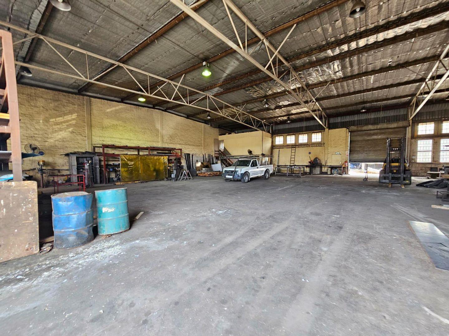Industrial property to rent in Phoenix Industrial P24113649697