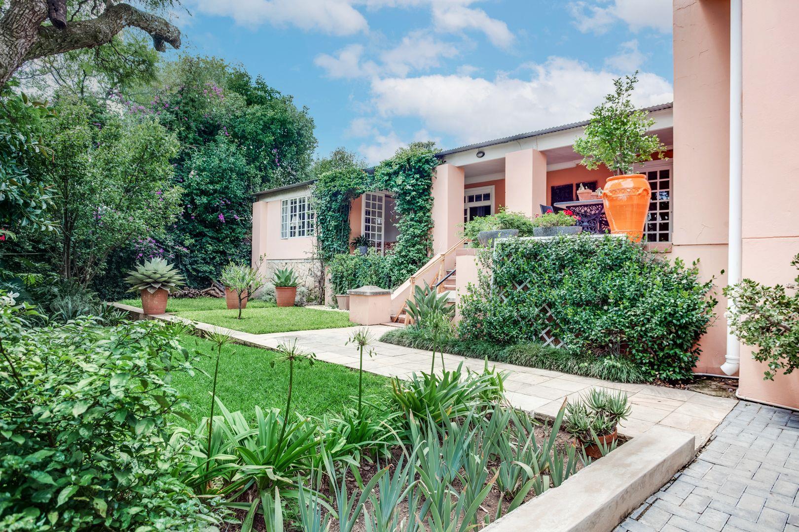 4 Bedroom House for sale in Parkwood P24112389792