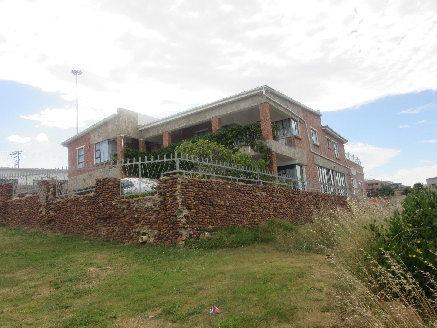 12 Bedroom House for sale in De Bakke P24113650763