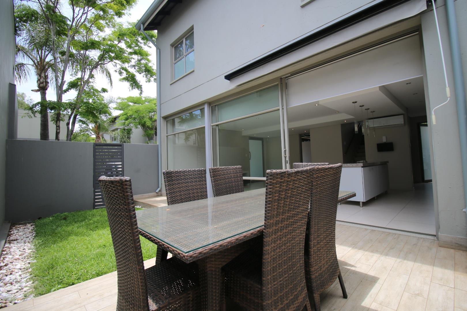 3 Bedroom House for sale in Menlo Park P24113651489