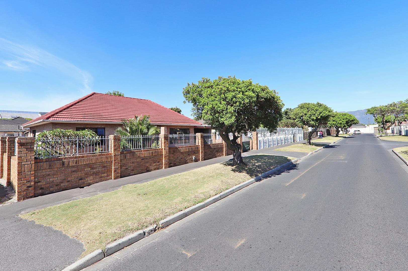 Penlyn Estate Property Property and houses to rent in Penlyn Estate