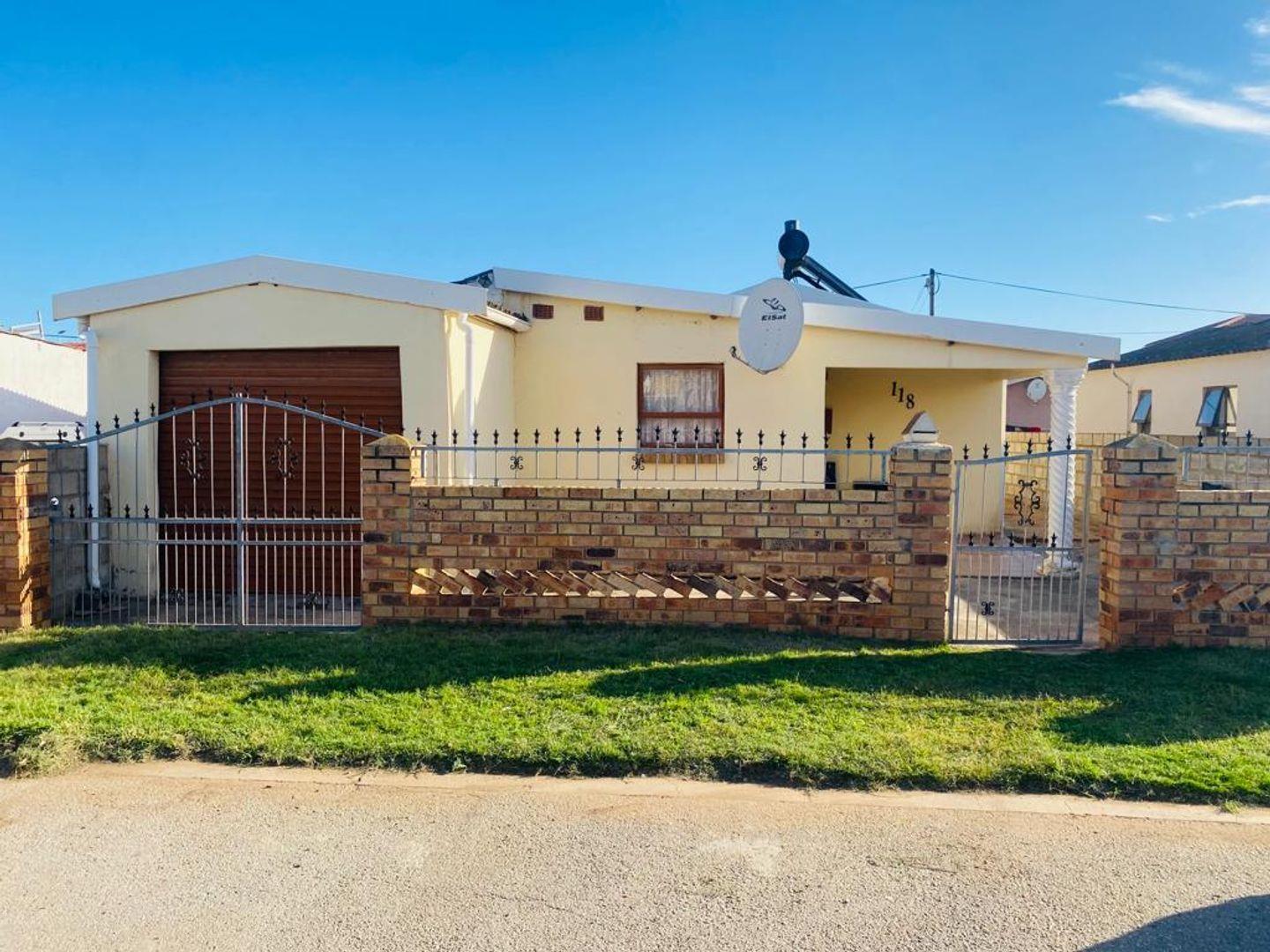 2 Bedroom House for sale in Motherwell Nu 4 P24113653573