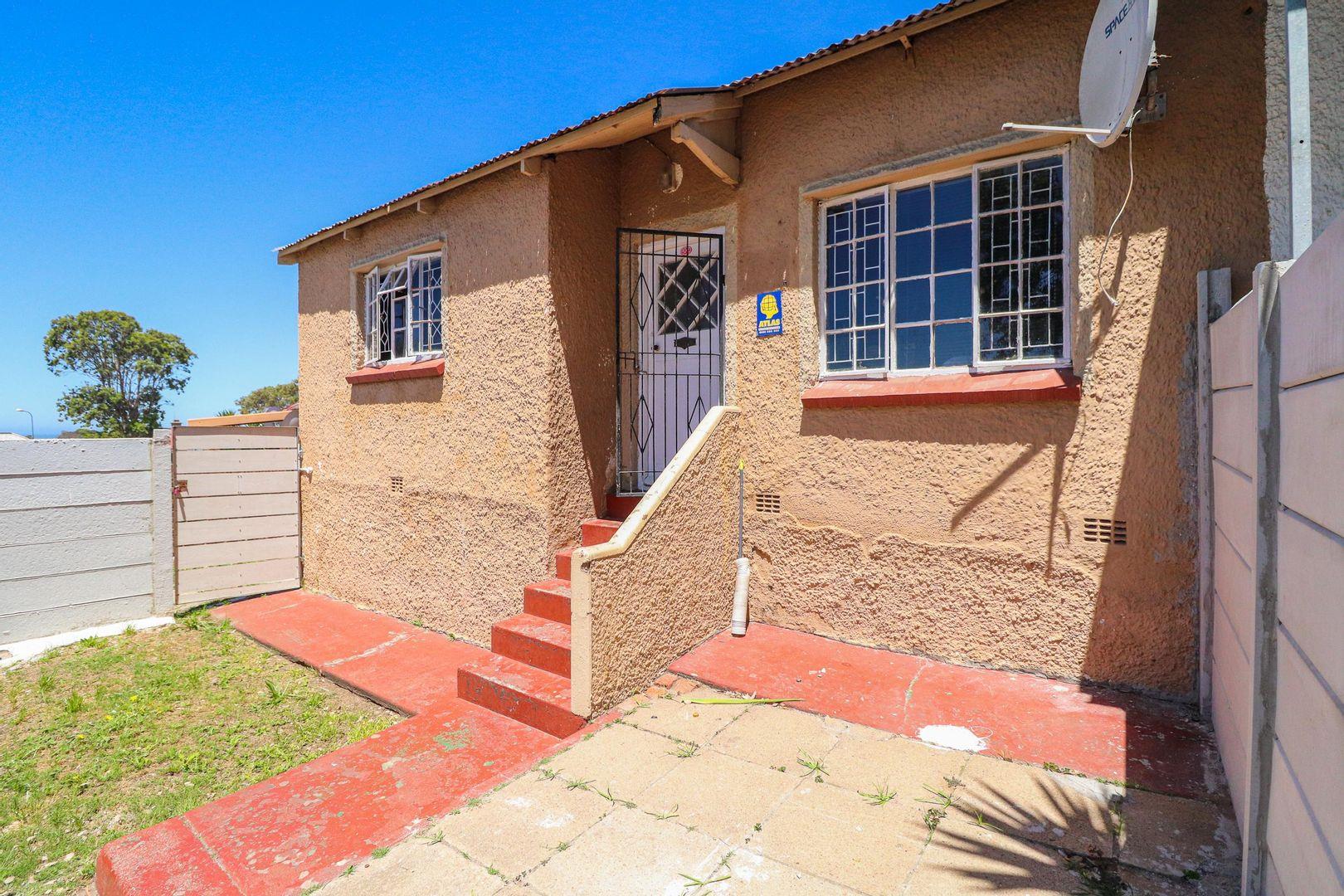 Kensington, Port Elizabeth Property Houses for sale in Kensington, Port Elizabeth