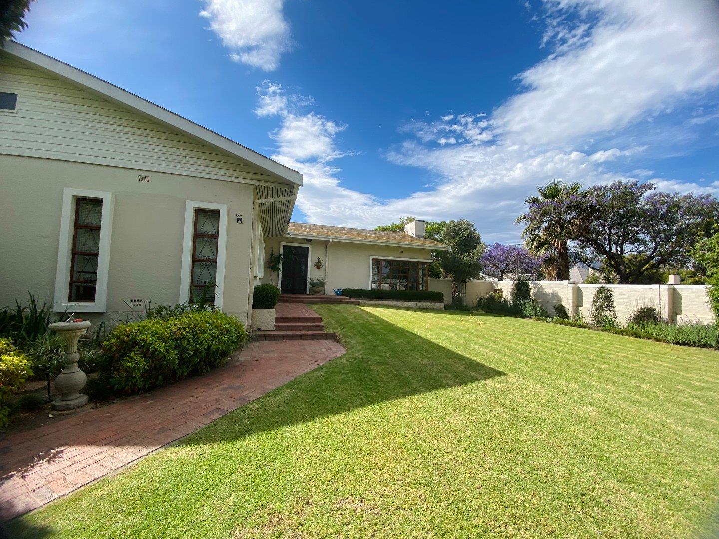 3 Bedroom House for sale in Langerug 18 Rabie Street P24113655130