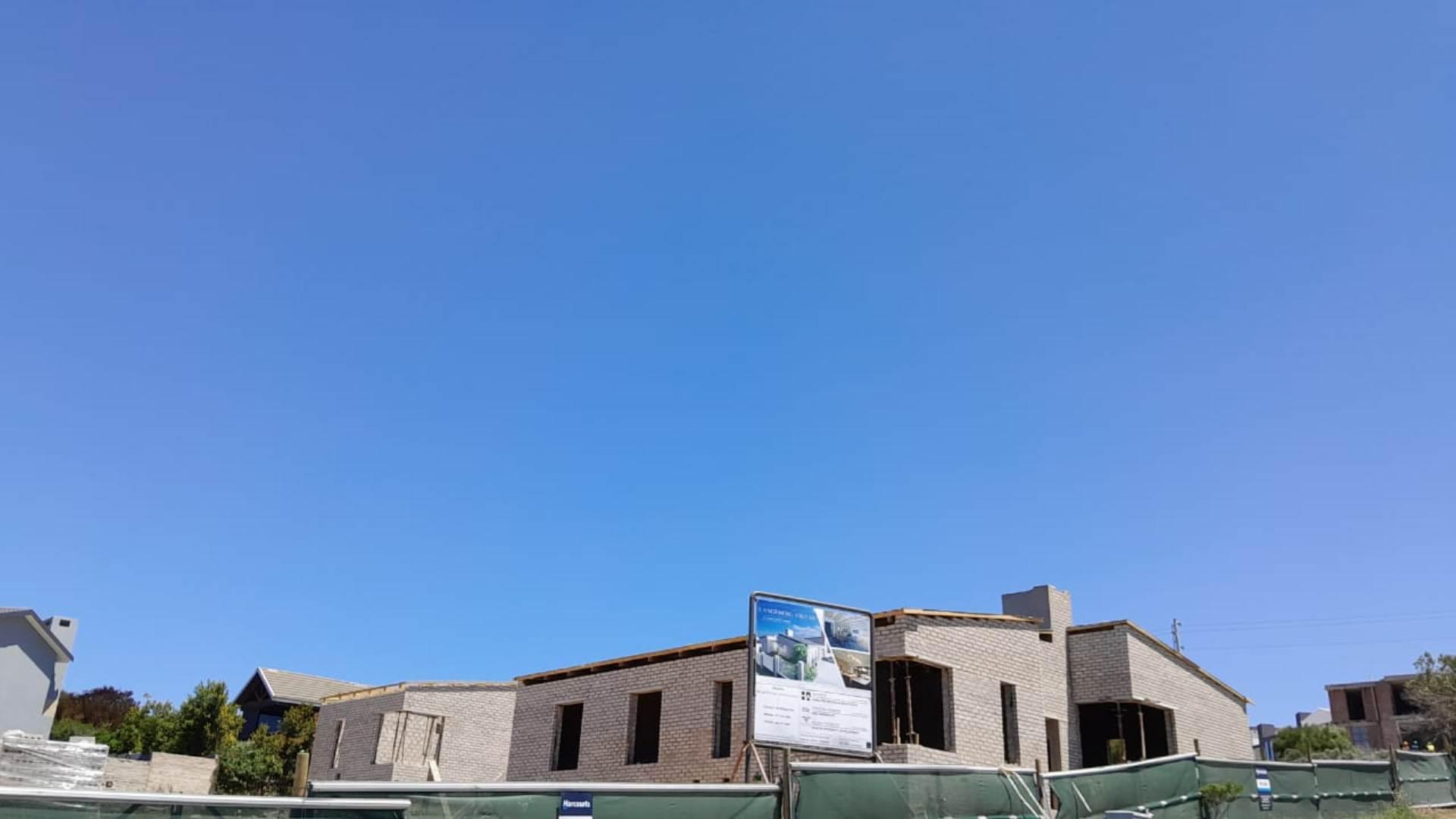 3 Bedroom House for sale in Island View 3a Langeberg Villas Lefebvre