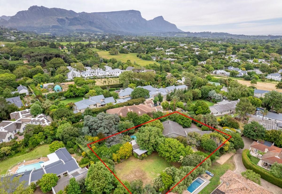 Constantia, Cape Town Property Houses for sale in Constantia, Cape