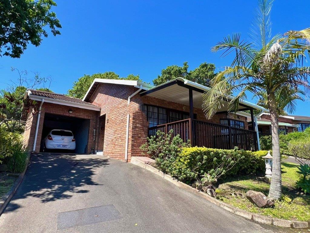 2 Bedroom Townhouse for sale in Margate P24113660337