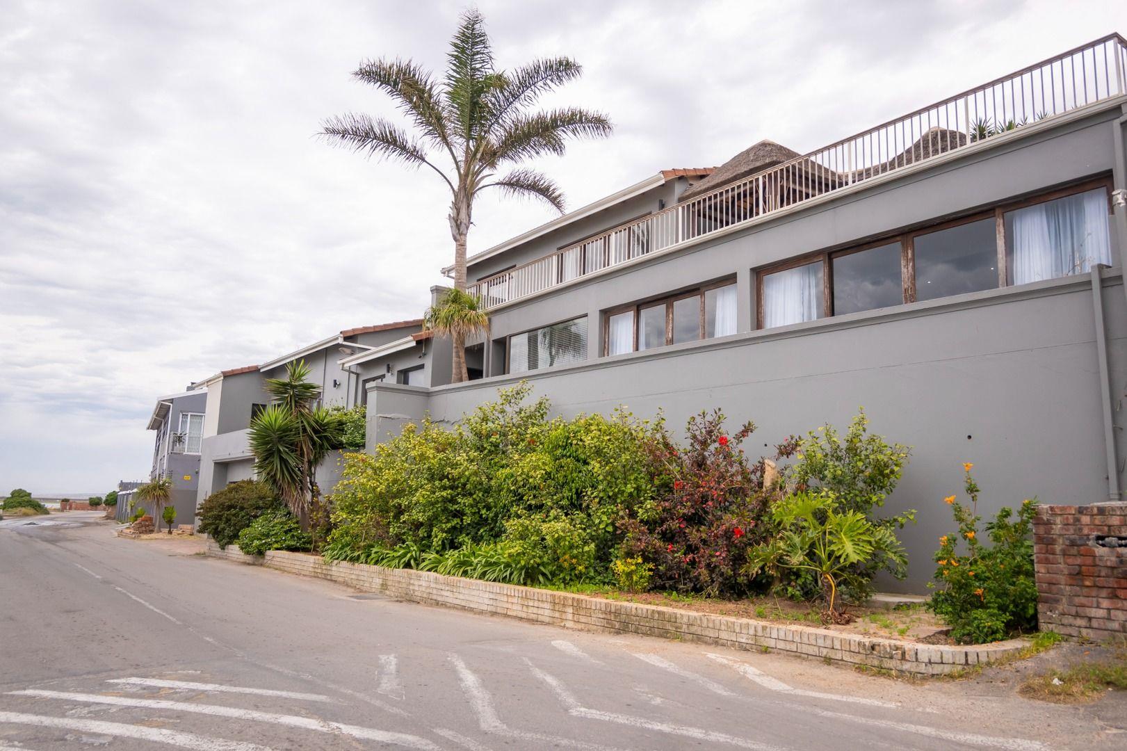 5 Bedroom House for sale in Bluewater Bay P24113661049