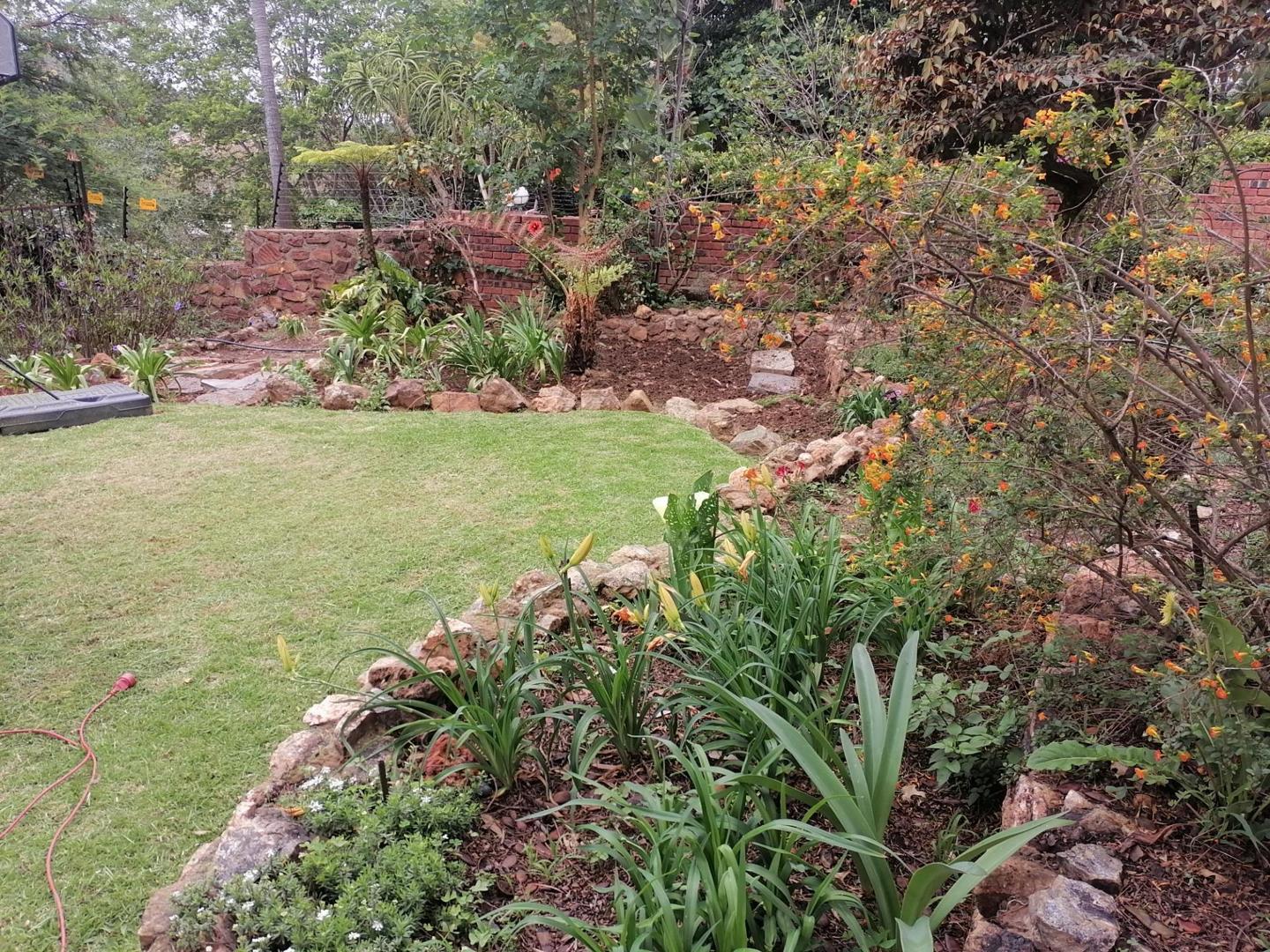 4 Bedroom House for sale in Erasmusrand P24113661985