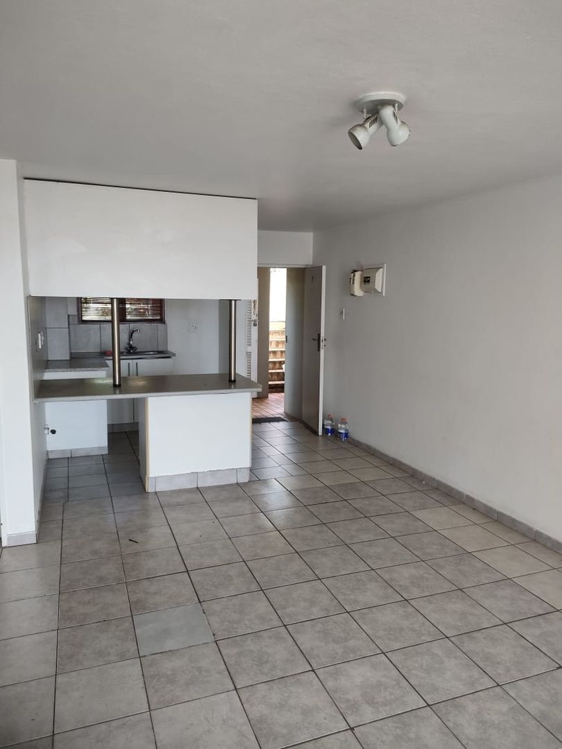 2 Bedroom Apartment / flat to rent in La Mercy P24113663964