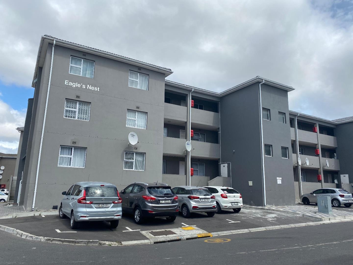 Apartments / flats for sale in Blue Downs Blue Downs Property