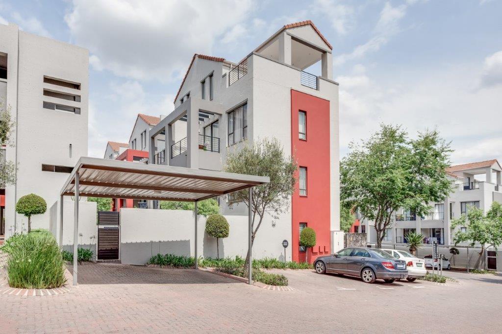 Sunninghill Property Apartments / flats for sale in Sunninghill