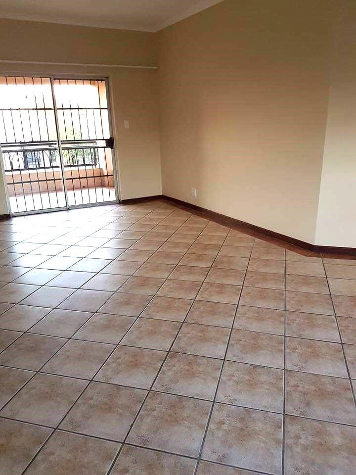 2 Bedroom Apartment / flat for sale in Eco Park Estate P24113665725