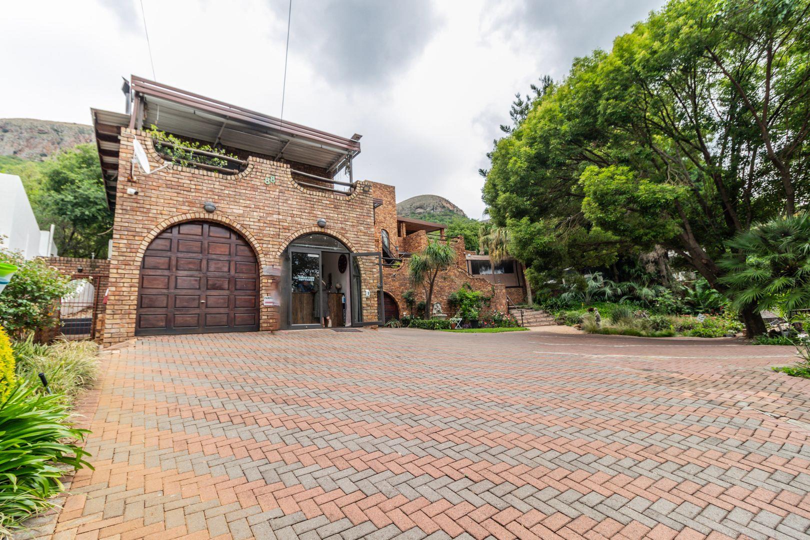 Commercial property for sale in Hartbeespoort Hartbeespoort Property