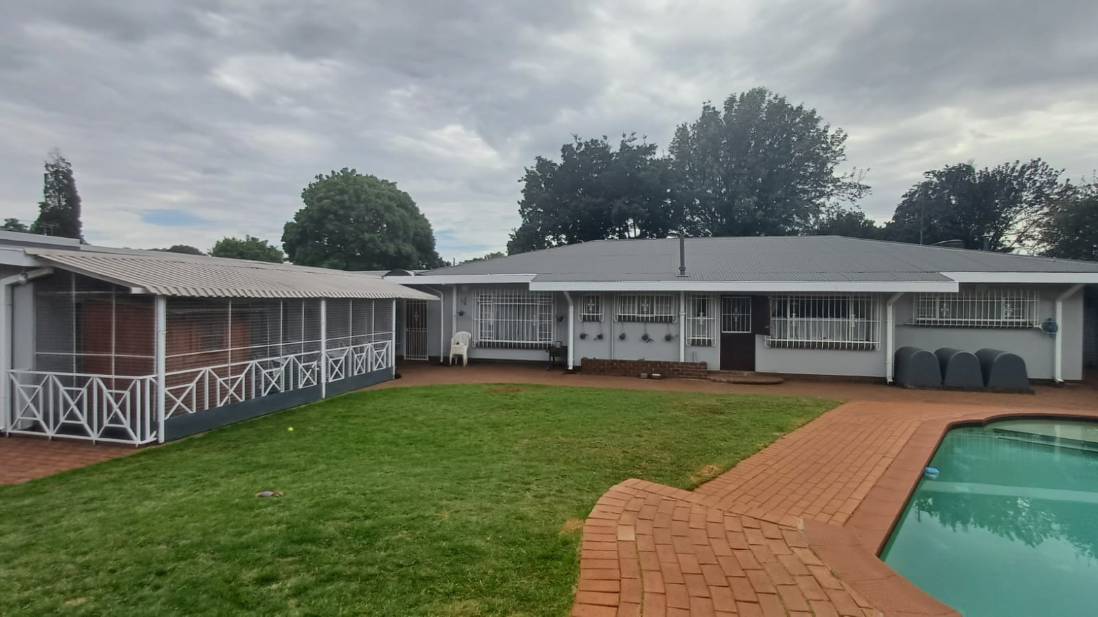 3 Bedroom House for sale in Rowhill P24113673813