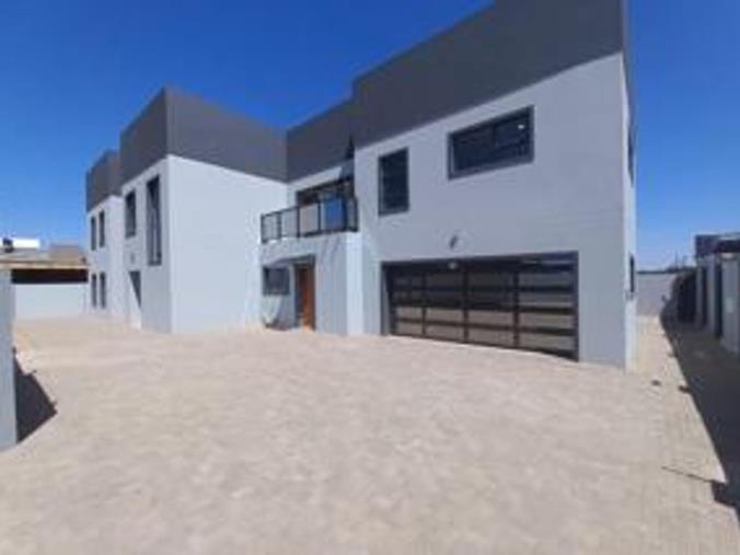 5 Bedroom House for Sale in Minerva Gardens