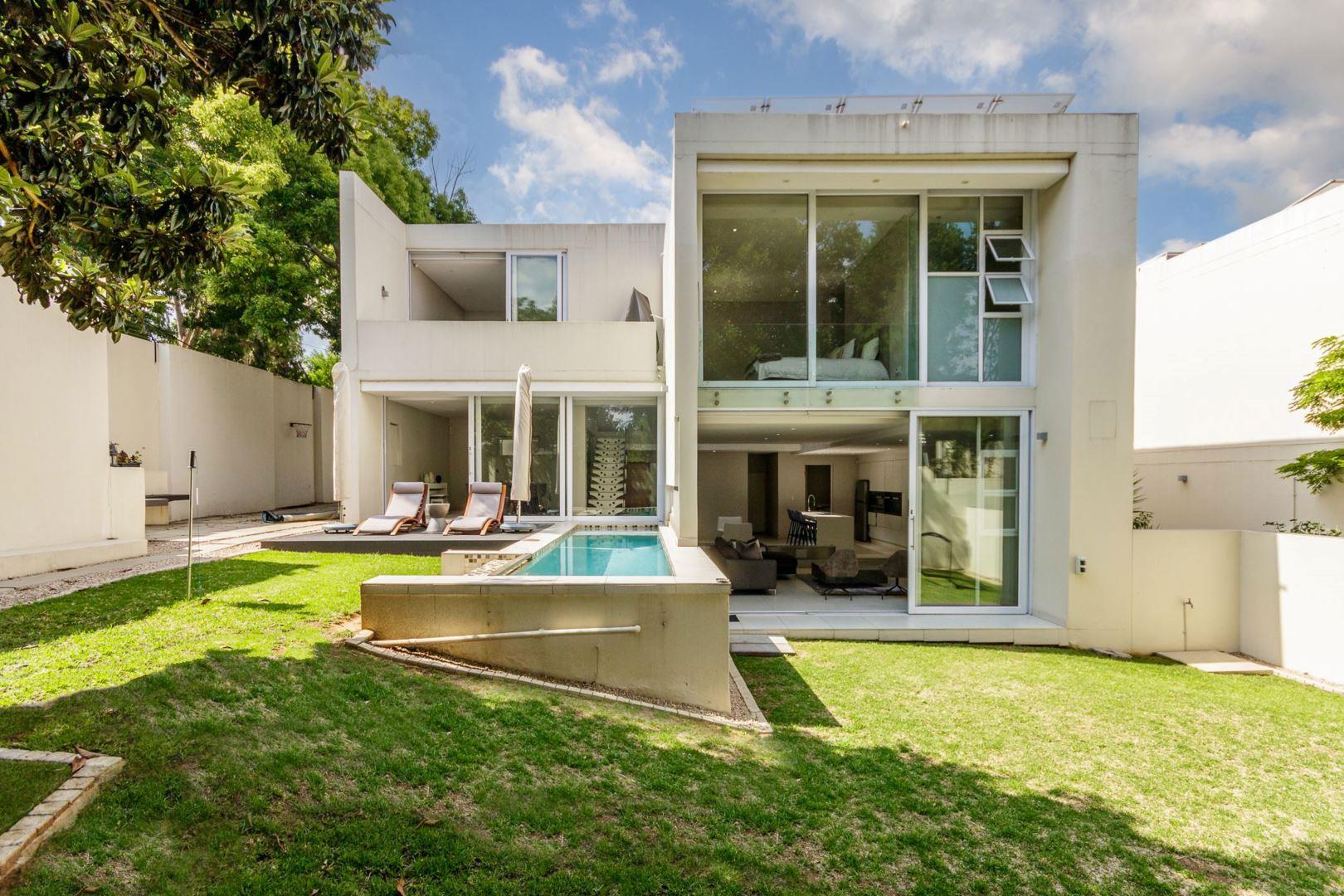 3 Bedroom House for sale in Atholl P24113674606