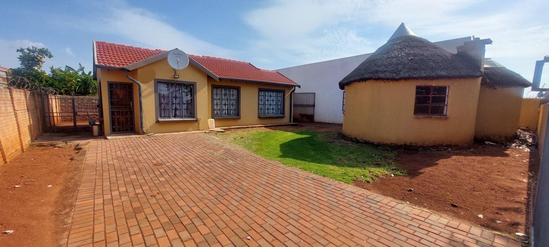 3 Bedroom House for sale in The Orchards P24113674908