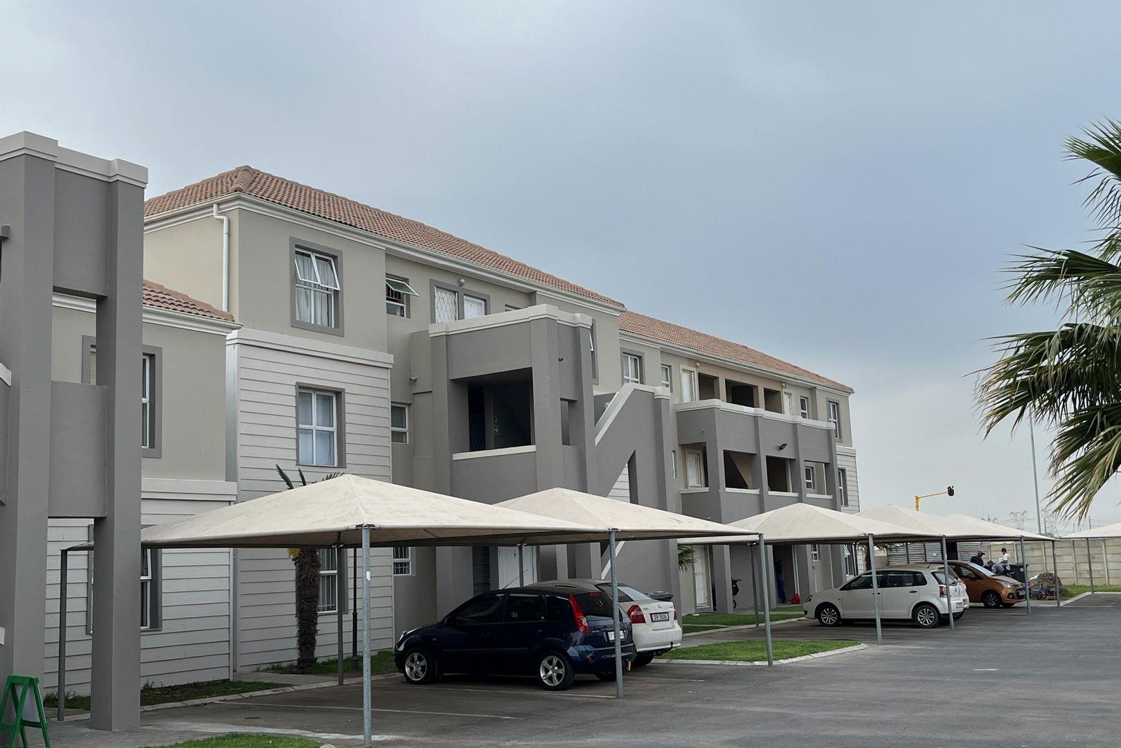 Uitzicht, Durbanville Property Apartments / flats for sale in