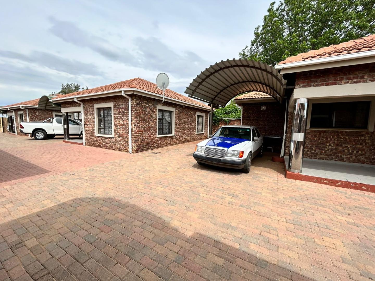 Commercial property for sale in Warrenton P24113676581