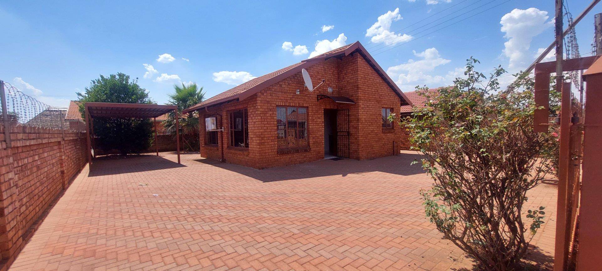 Garankuwa Unit 1 Property Property and houses for sale in Garankuwa