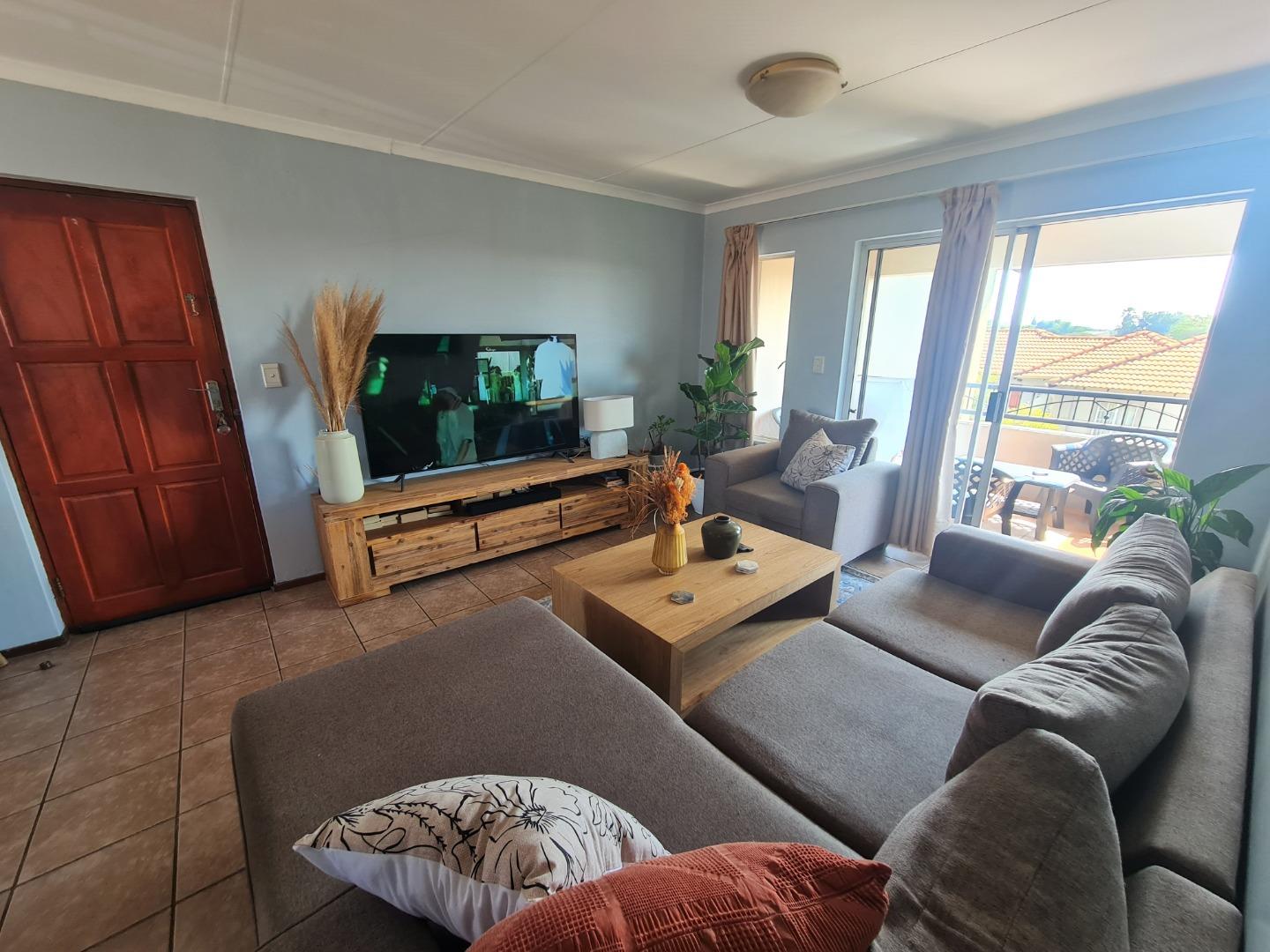 2 Bedroom Apartment / flat for sale in Florida Glen P24113677755