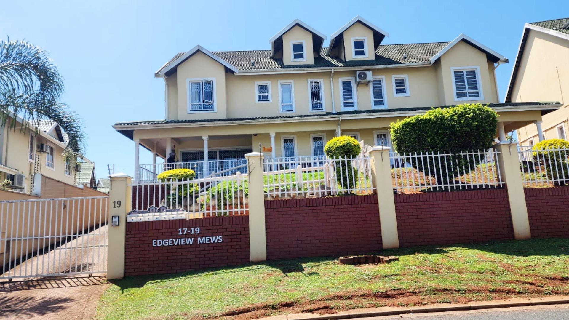 3 Bedroom Townhouse for sale in Mount P24113678199