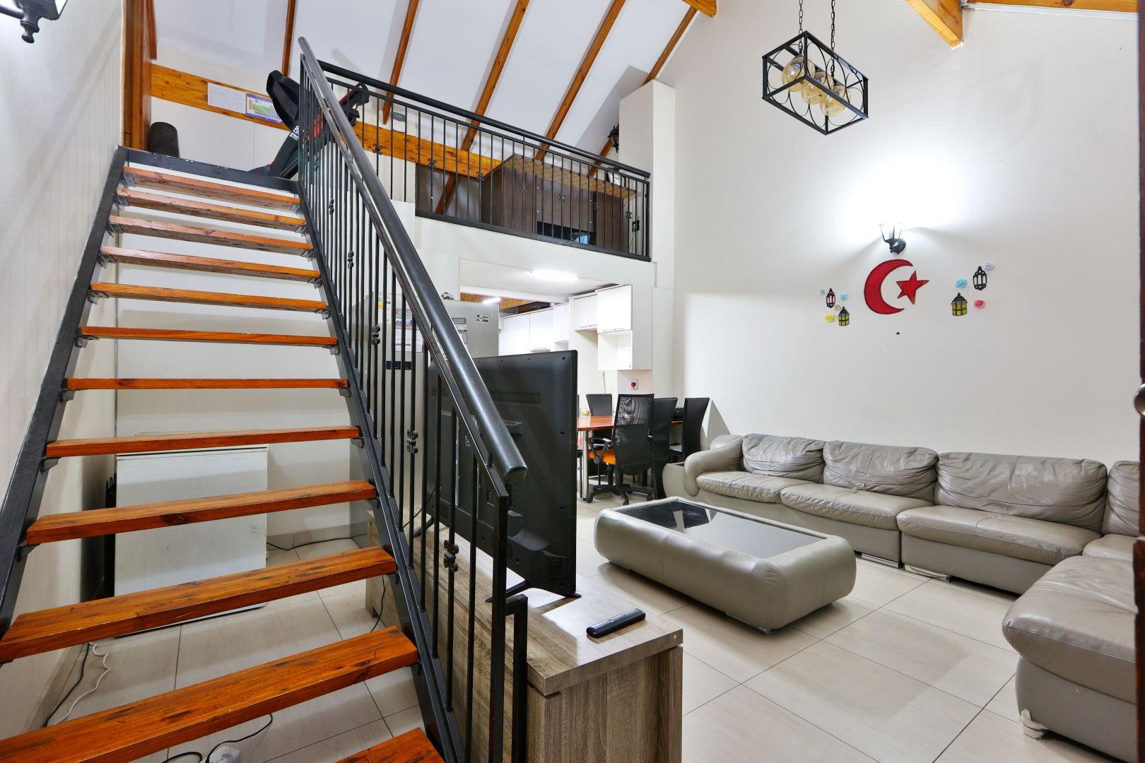 3 Bedroom Townhouse for sale in Kelvin P24113678242