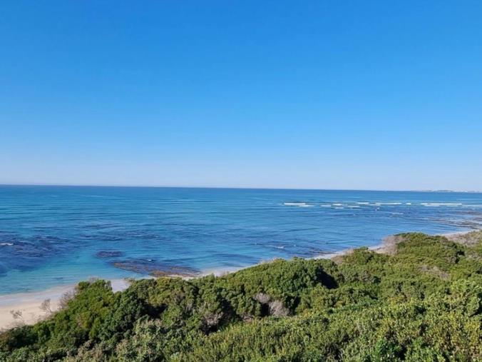 6 Bedroom House for Sale in Paradise Beach