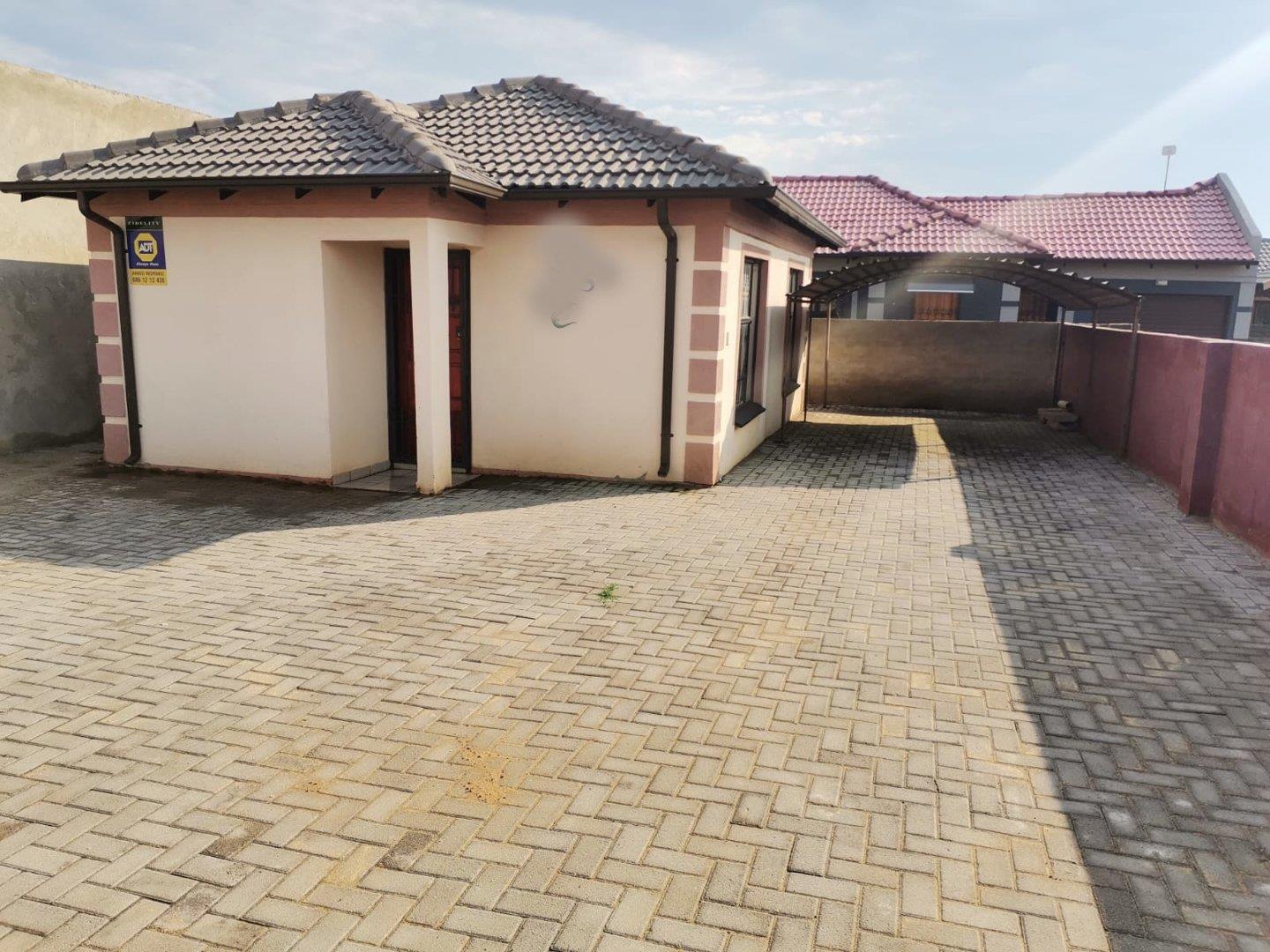 2 Bedroom House for sale in Vanderbijlpark CE 3 P24113690302
