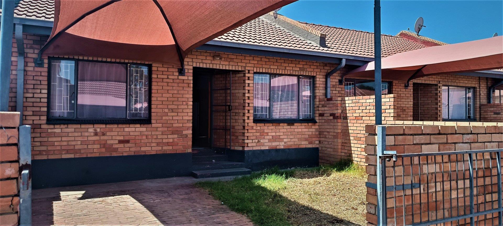 2 Bedroom Apartment / flat for sale in Annadale P24113692049