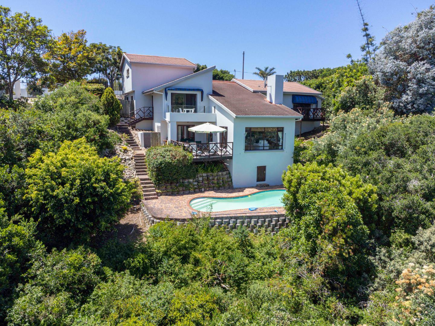 5 Bedroom House for sale in Plettenberg Bay Central 8 Van Pletzen