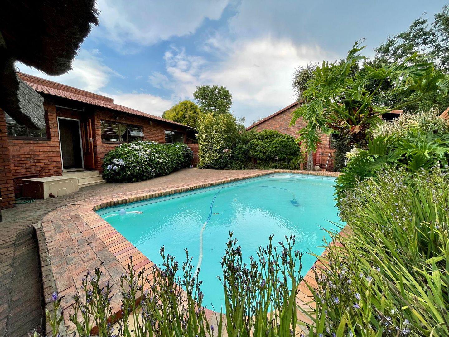 4 Bedroom House for sale in Secunda P24113695849