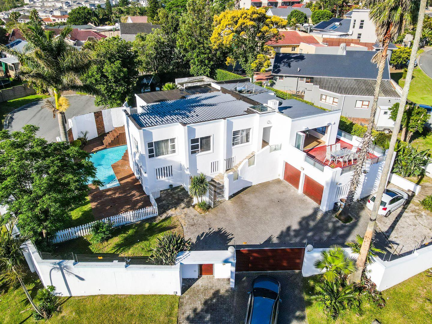 5 Bedroom House for sale in Nahoon Valley Park P24113697286