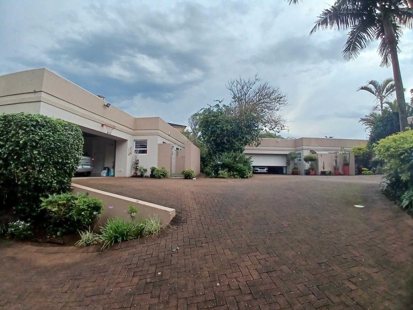 3 Bedroom Townhouse for sale in Ramsgate P24113942759