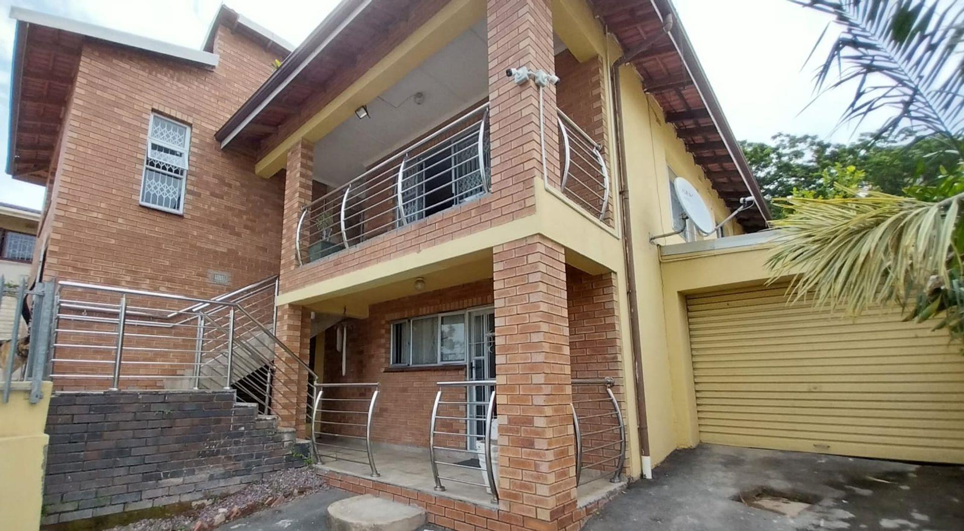 4 Bedroom House for sale in Silverglen P24114371917