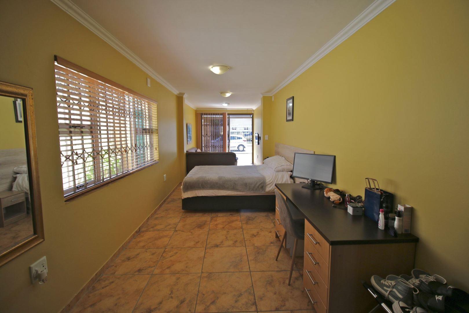 Monte Vista Property Apartments / flats to rent in Monte Vista