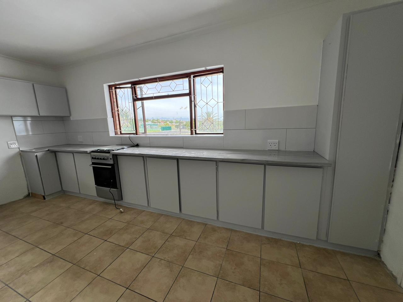 Apartments / flats to rent in Parow Parow Property