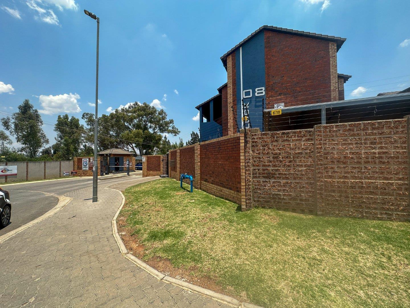 2 Bedroom Townhouse to rent in Kibler Park P24113704397