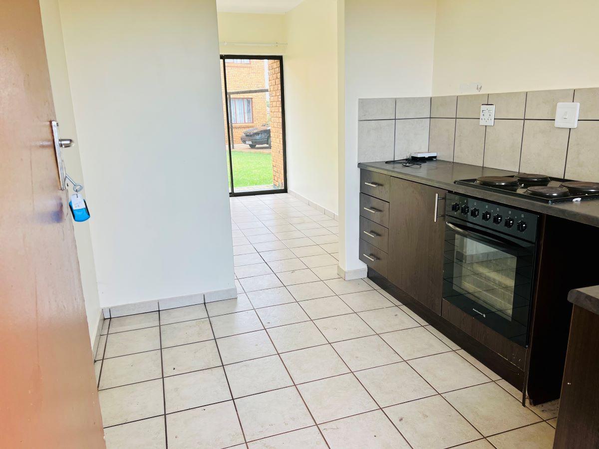 Dawn Park Property Townhouses to rent in Dawn Park