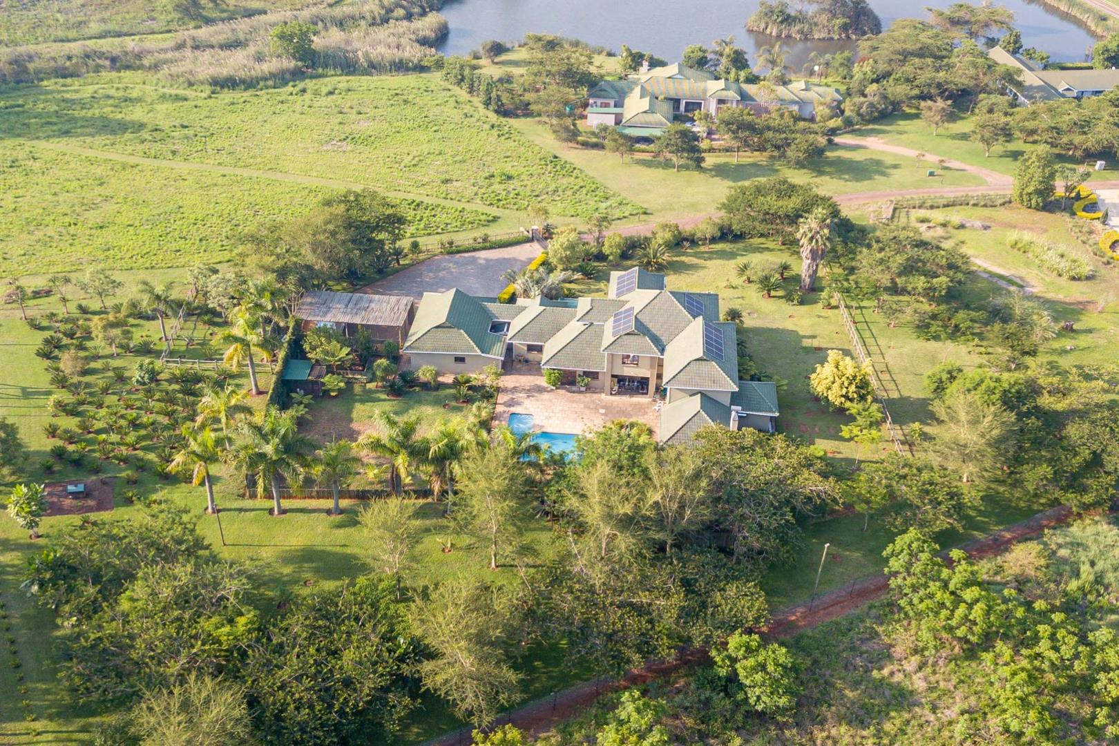 6 Bedroom House for sale in White River Estates 2 Plover Street P24