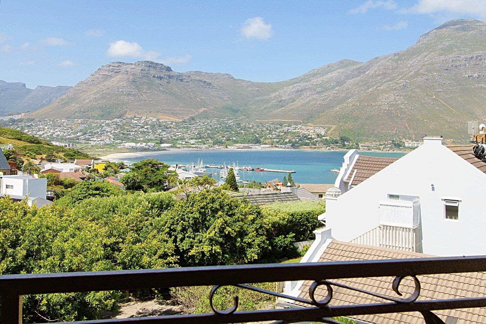 4 Bedroom House for sale in Hout Bay Beachfront P24113707571