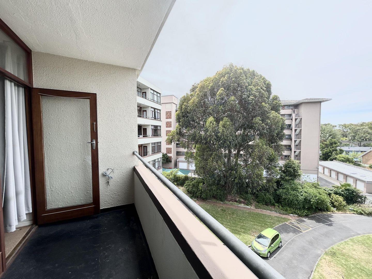 Southern Suburbs Property Apartment / flat to rent in Southern