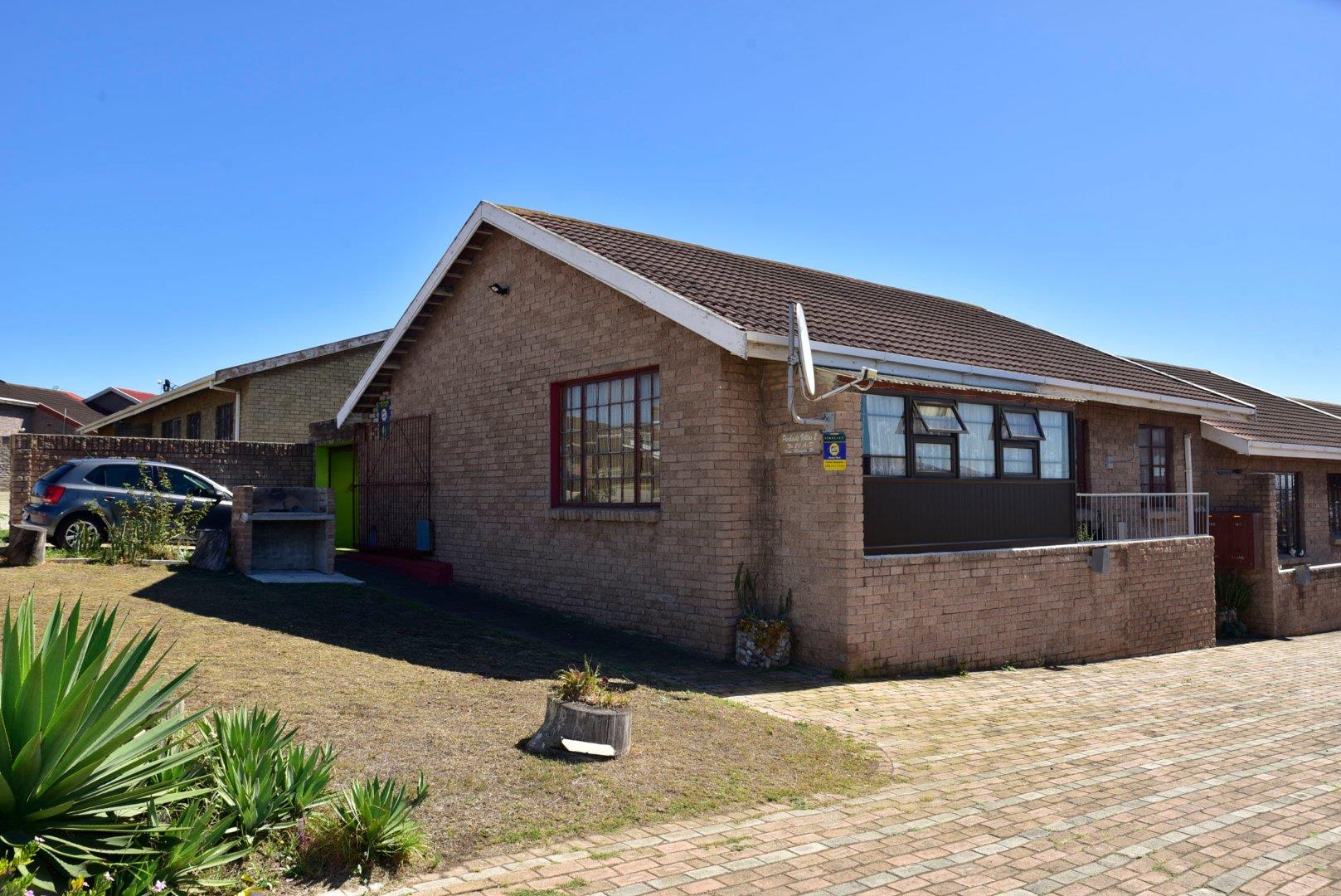 Parkside, Port Elizabeth Property Property and houses to rent in