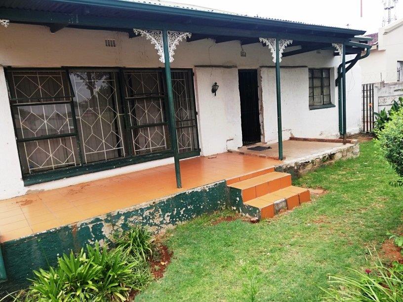 5 Bedroom House for sale in Primrose P24113709259