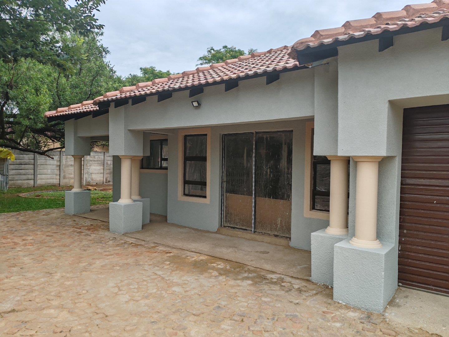 3 Bedroom House for sale in Brakpan Central P24113709903